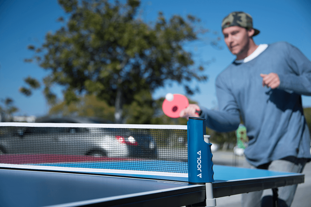 Close up image of the JOOLA retractable table tennis net.