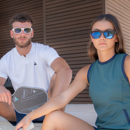 100% UV A & B PROTECTION  100% UV A & B PROTECTION