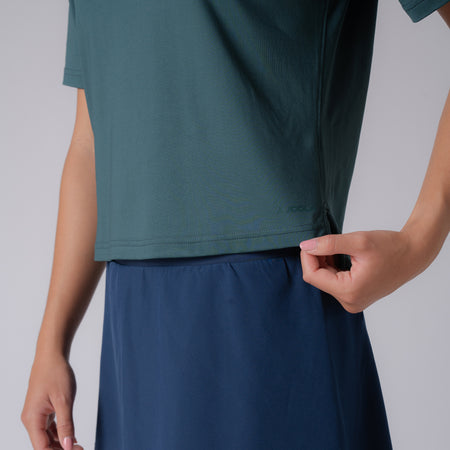 Product image of a club green JOOLA women's court crop tee shirt.