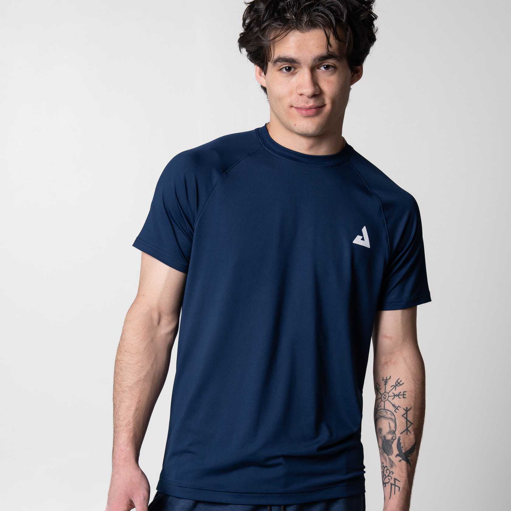Men's Court Short Sleeve