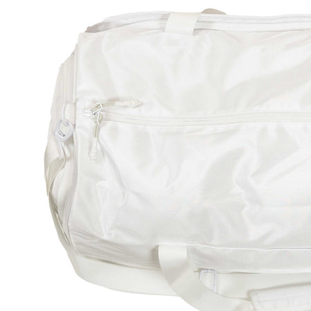 White background, close up image of the zipper on the JOOLA Ben's Bag duffle.