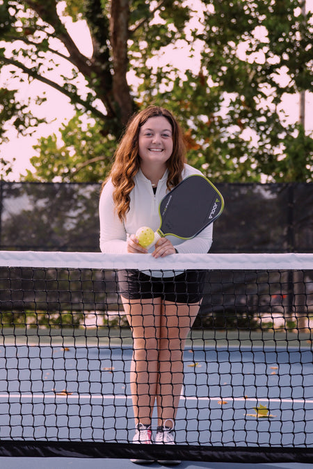 Headshot image of JOOLA Pickleball pro Olivia Sutton.