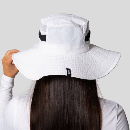 Image showing the back of a white JOOLA Wide Brim hat.